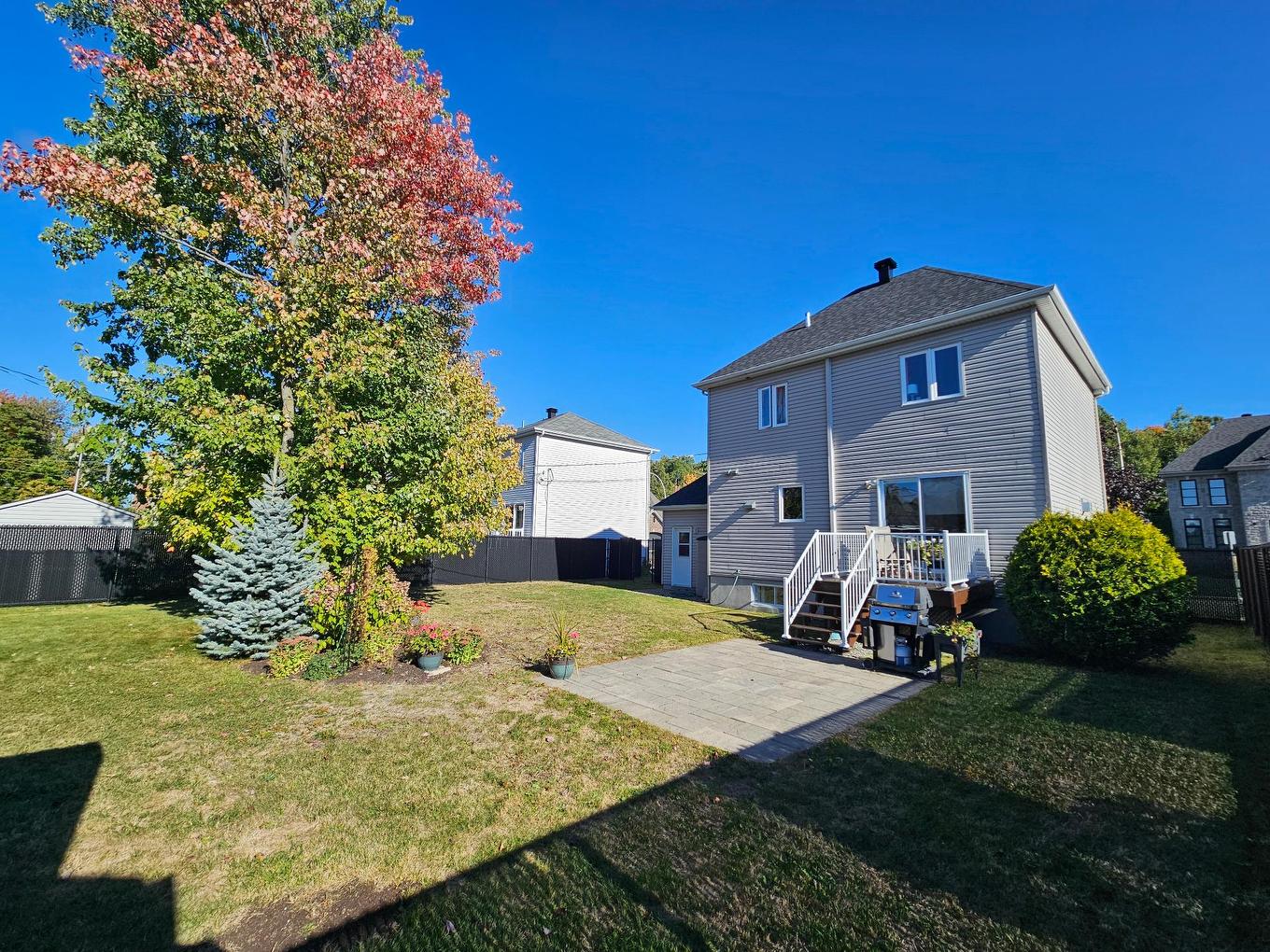 Cour - 20 Rue Joseph-Bepka, Blainville, QC - Outdoor