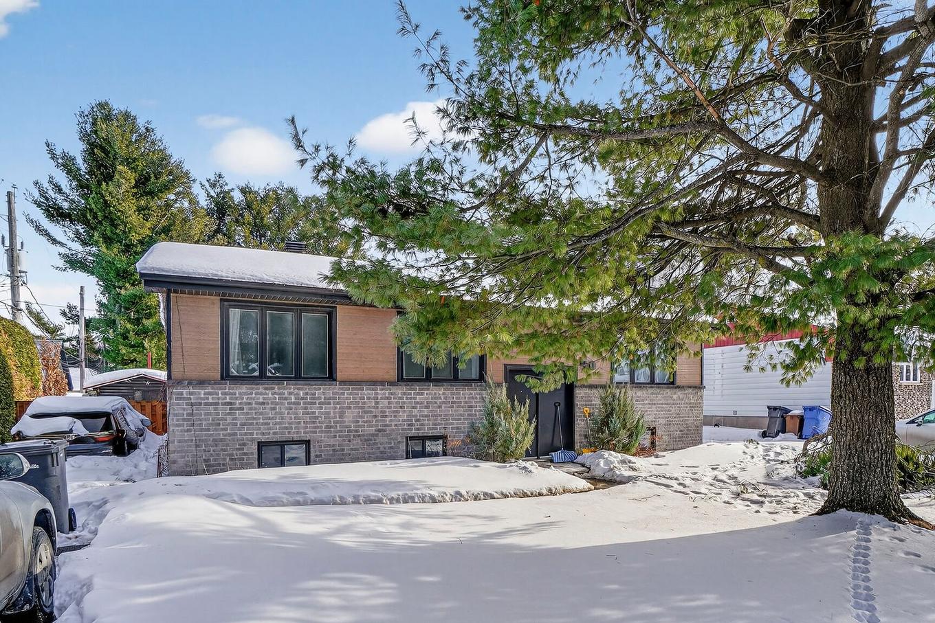 Façade - 40 Av. Napoléon, Mascouche, QC - Outdoor