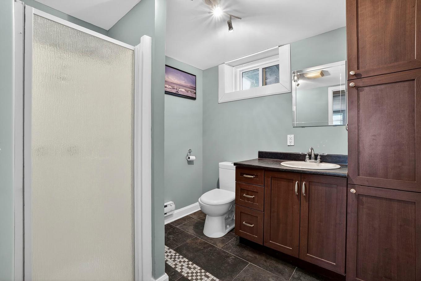 Salle de bains - 40 Av. Napoléon, Mascouche, QC - Indoor Photo Showing Bathroom