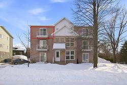 5-1381 Rue Zotique-Giard Chambly, QC J3L 5T1
