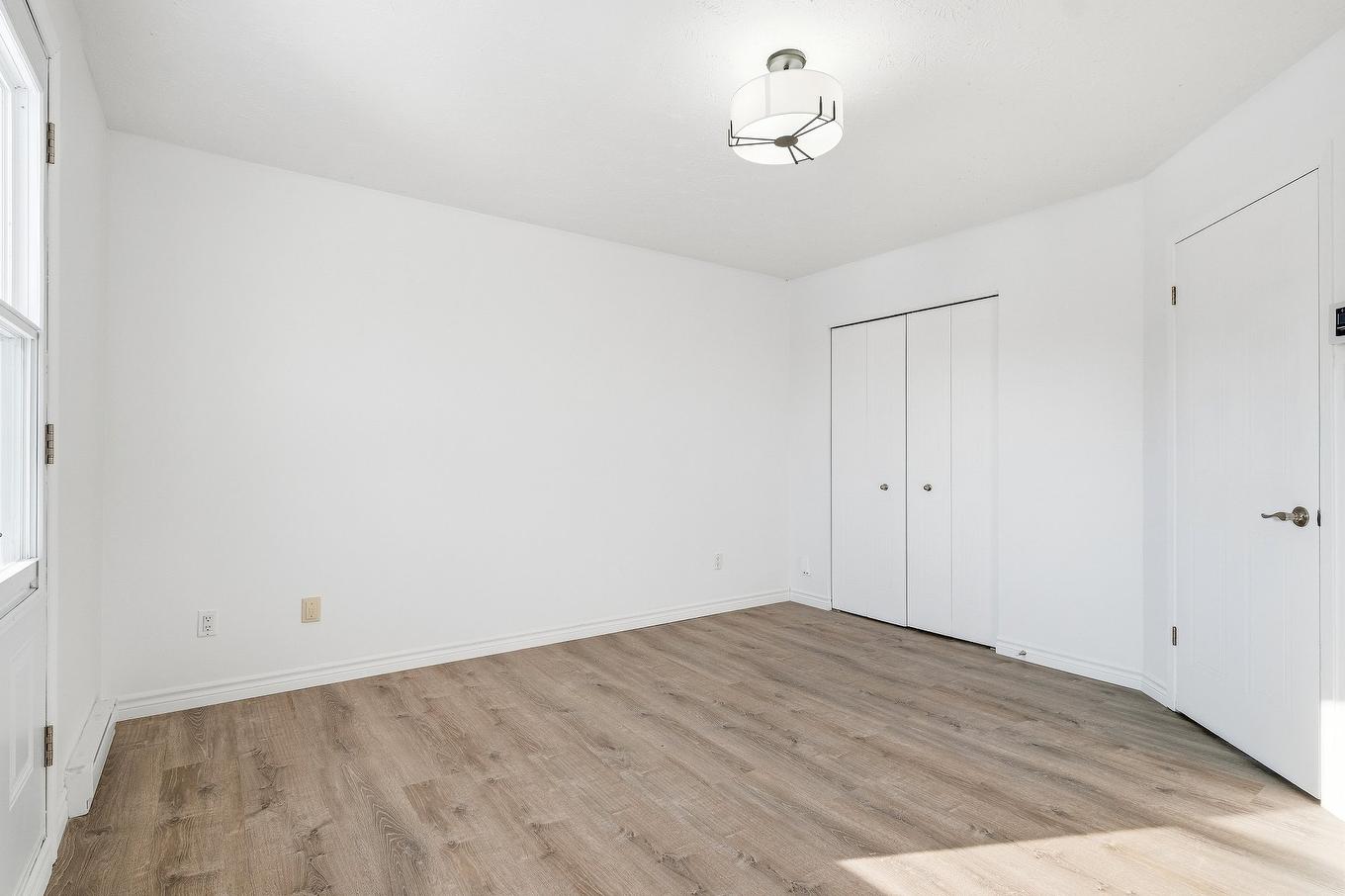 Bedroom - 5-1381 Rue Zotique-Giard, Chambly, QC - Indoor Photo Showing Other Room