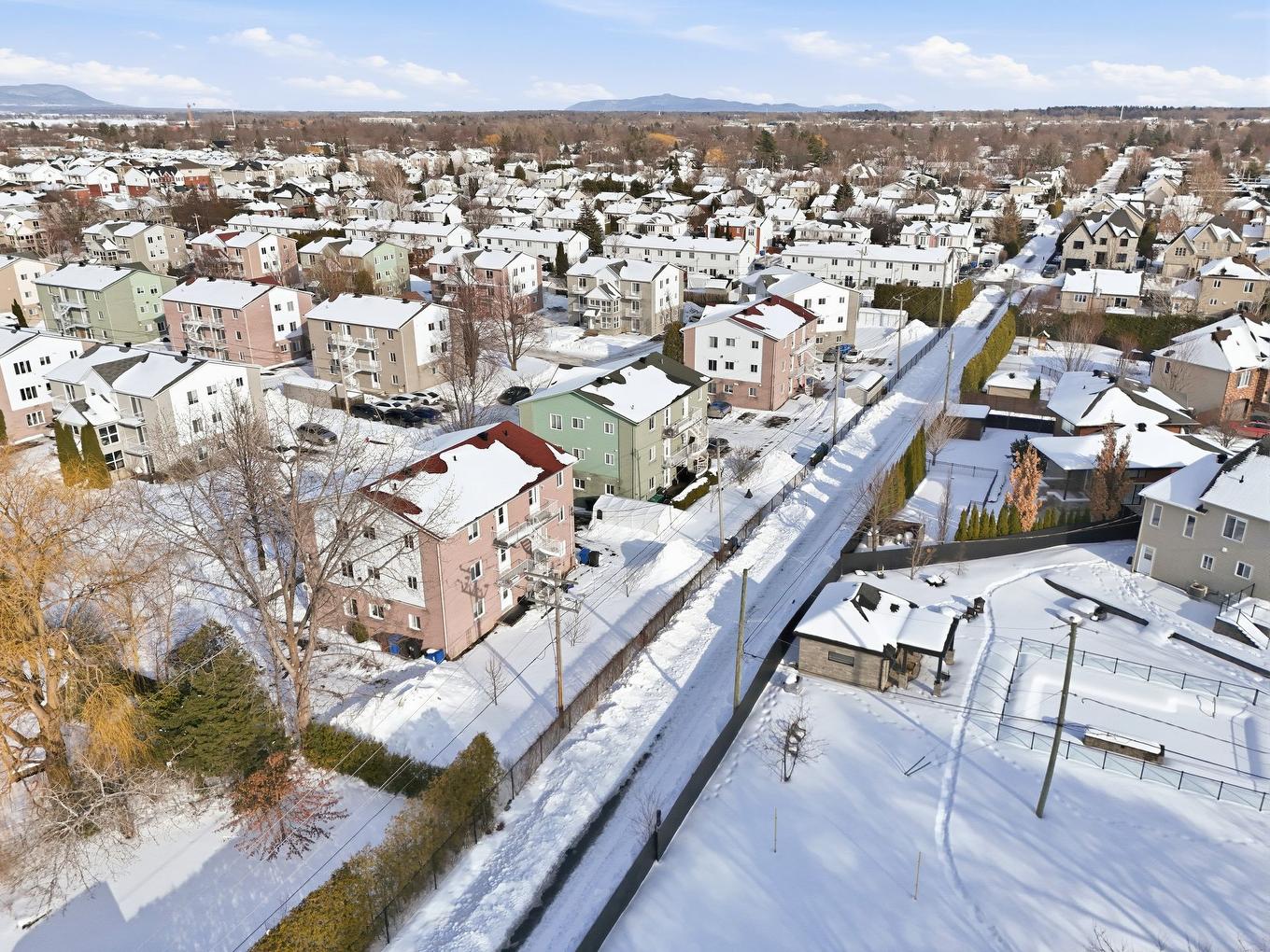 Aerial photo - 5-1381 Rue Zotique-Giard, Chambly, QC - Outdoor With View