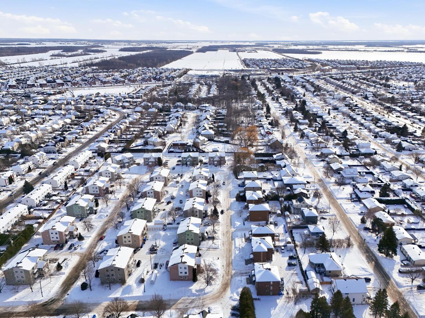 Aerial photo - 5-1381 Rue Zotique-Giard, Chambly, QC - Outdoor With View