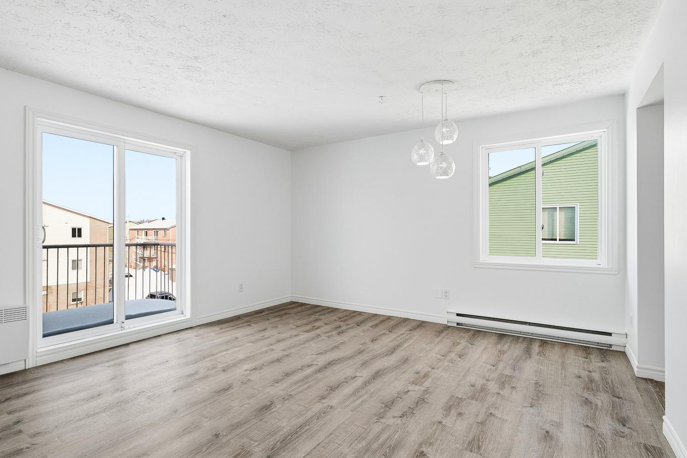 Dining room - 5-1381 Rue Zotique-Giard, Chambly, QC - Indoor Photo Showing Other Room