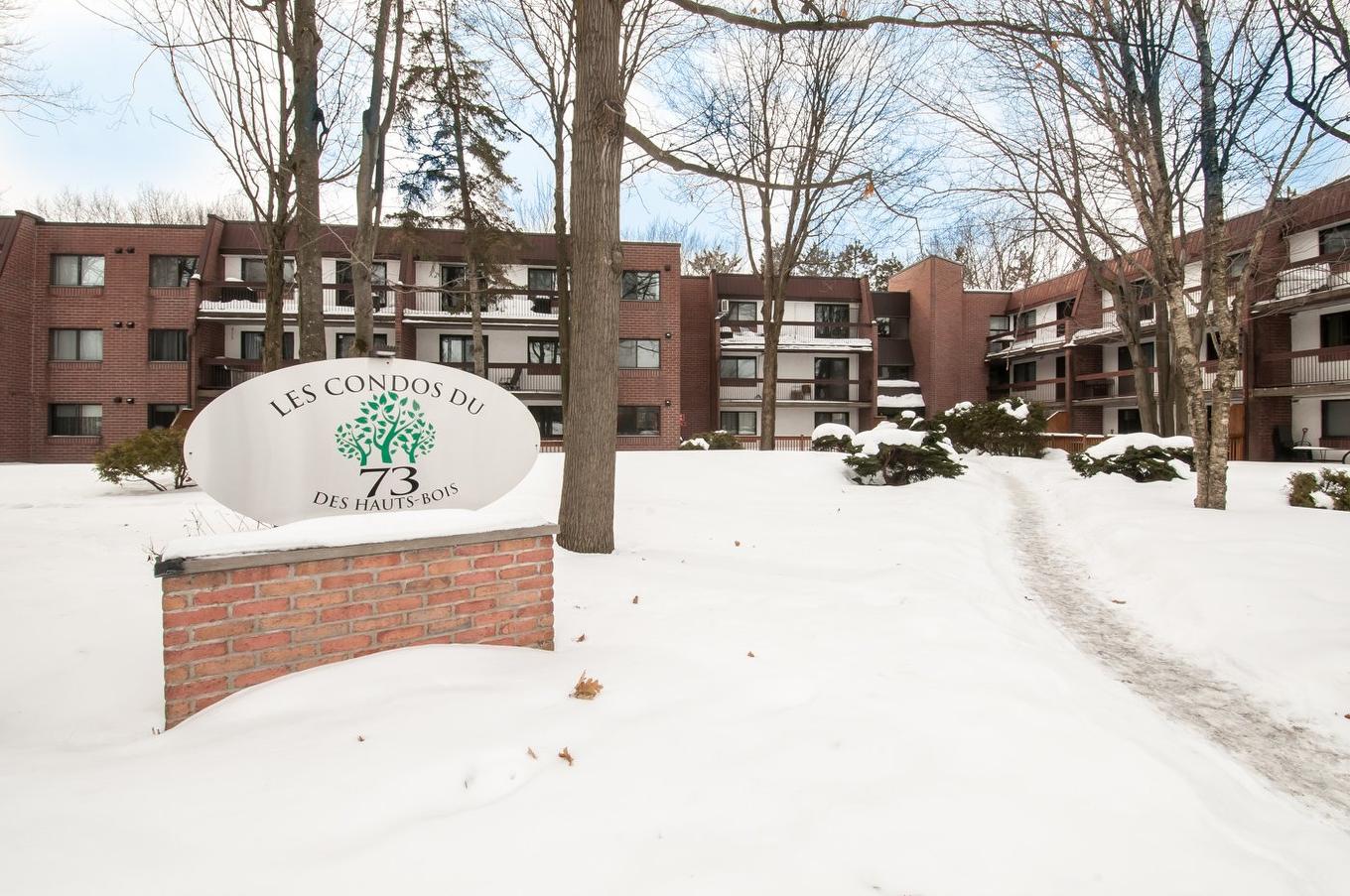 Frontage - 215-73 Boul. Des Hauts-Bois, Sainte-Julie, QC - Outdoor