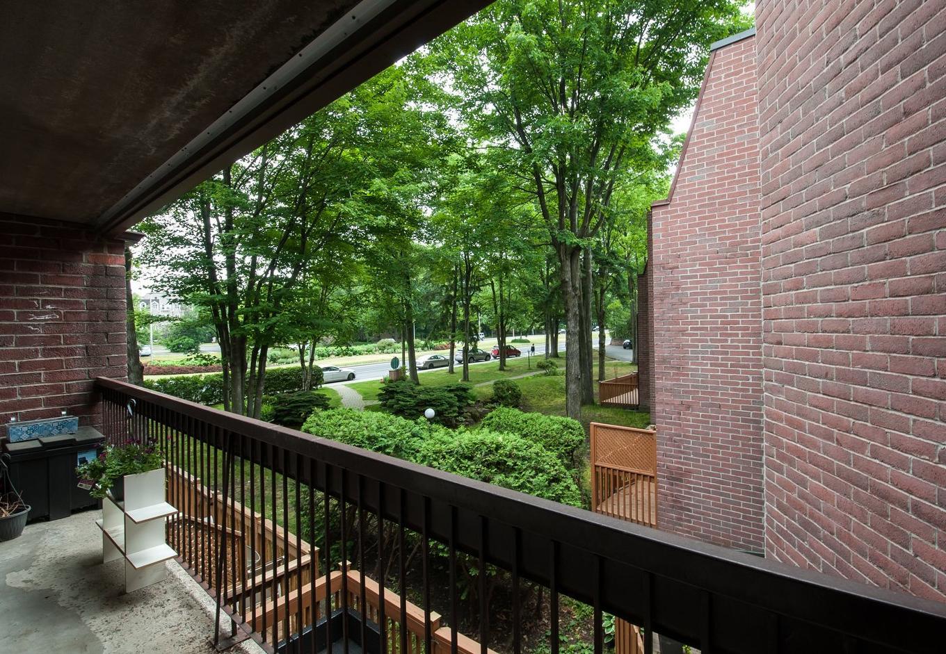 Balcony - 215-73 Boul. Des Hauts-Bois, Sainte-Julie, QC - Outdoor With Exterior