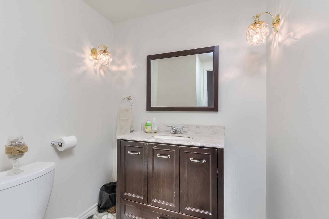 Salle d'eau - 50 Rue Westpark, Dollard-Des-Ormeaux, QC - Indoor Photo Showing Bathroom