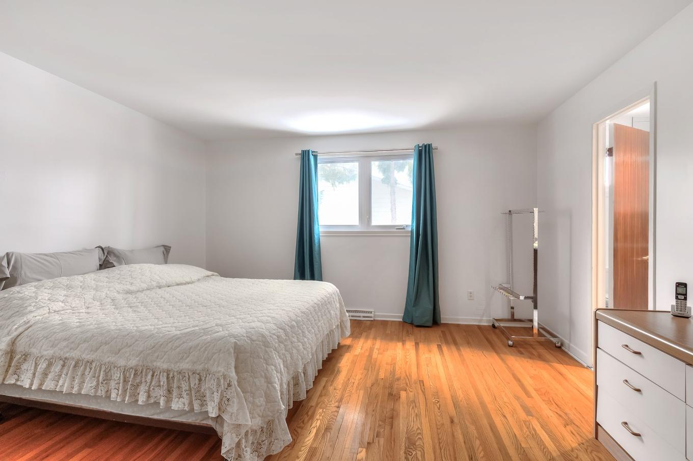 Chambre à coucher principale - 50 Rue Westpark, Dollard-Des-Ormeaux, QC - Indoor Photo Showing Bedroom