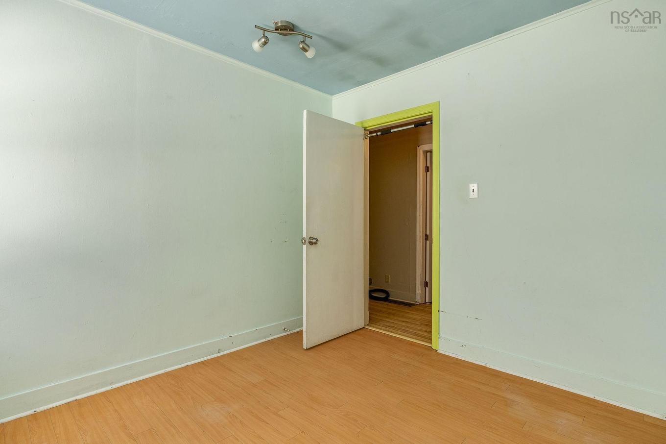 16 High Street, Dartmouth, NS