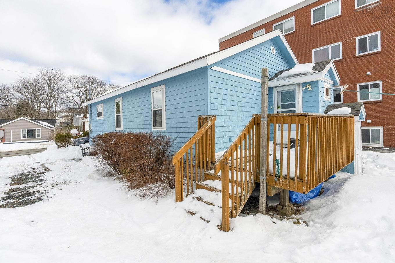 16 High Street, Dartmouth, NS