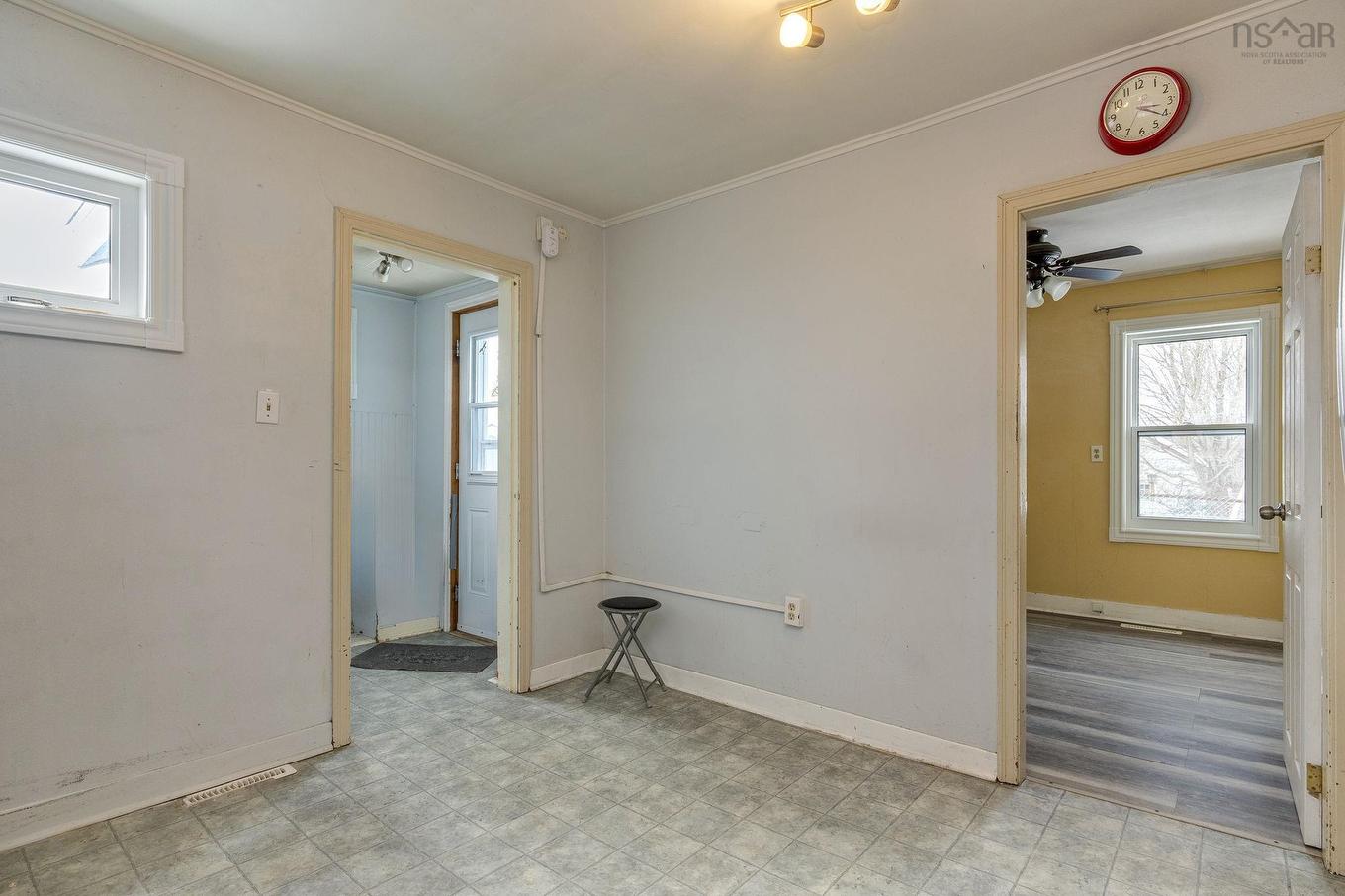 16 High Street, Dartmouth, NS