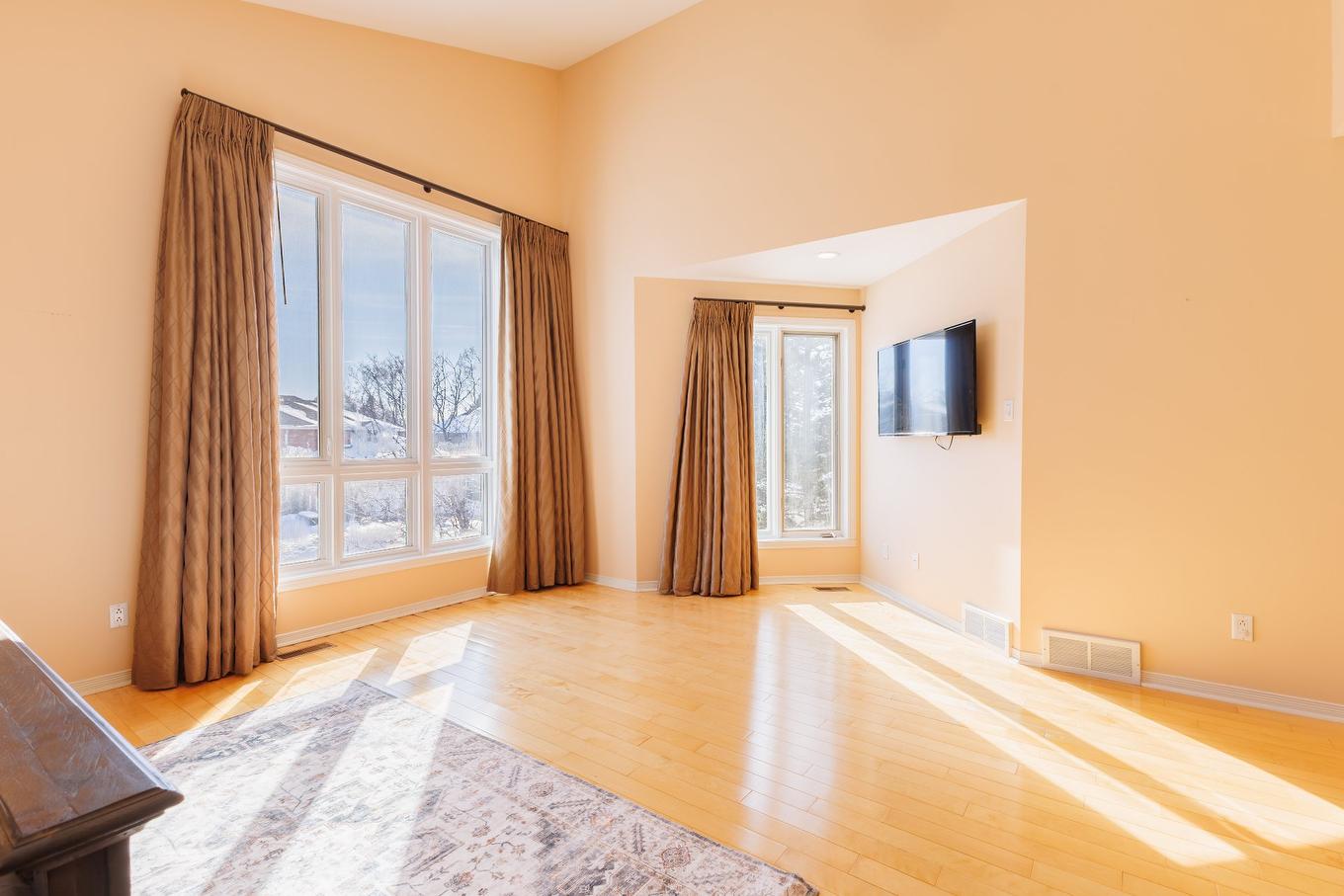 Primary bedroom - 349 Rue Roger-Pilon, Dollard-Des-Ormeaux, QC - Indoor Photo Showing Other Room