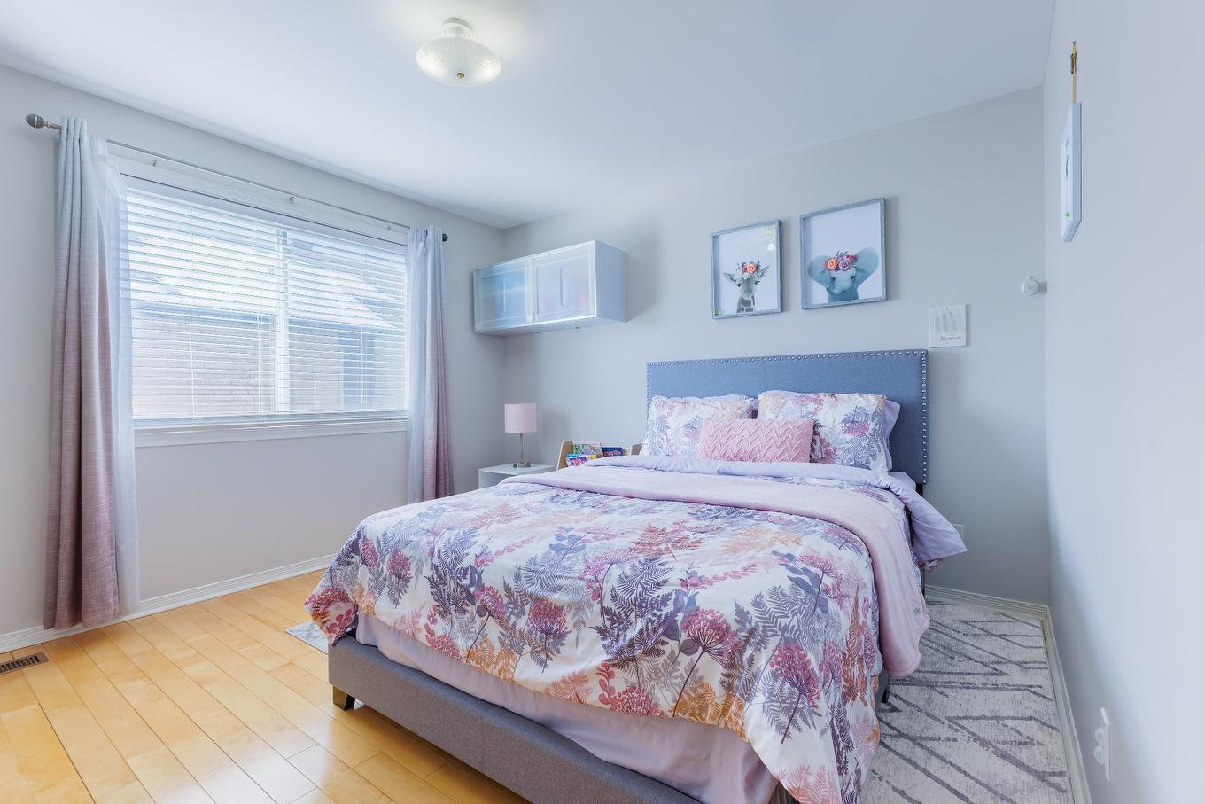 Bedroom - 349 Rue Roger-Pilon, Dollard-Des-Ormeaux, QC - Indoor Photo Showing Bedroom