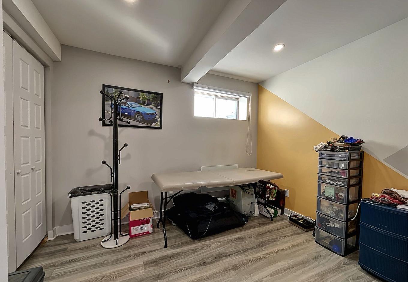 Bedroom - 1533 1Re Avenue Du Lac-Lemenn, Sainte-Julienne, QC - Indoor Photo Showing Other Room