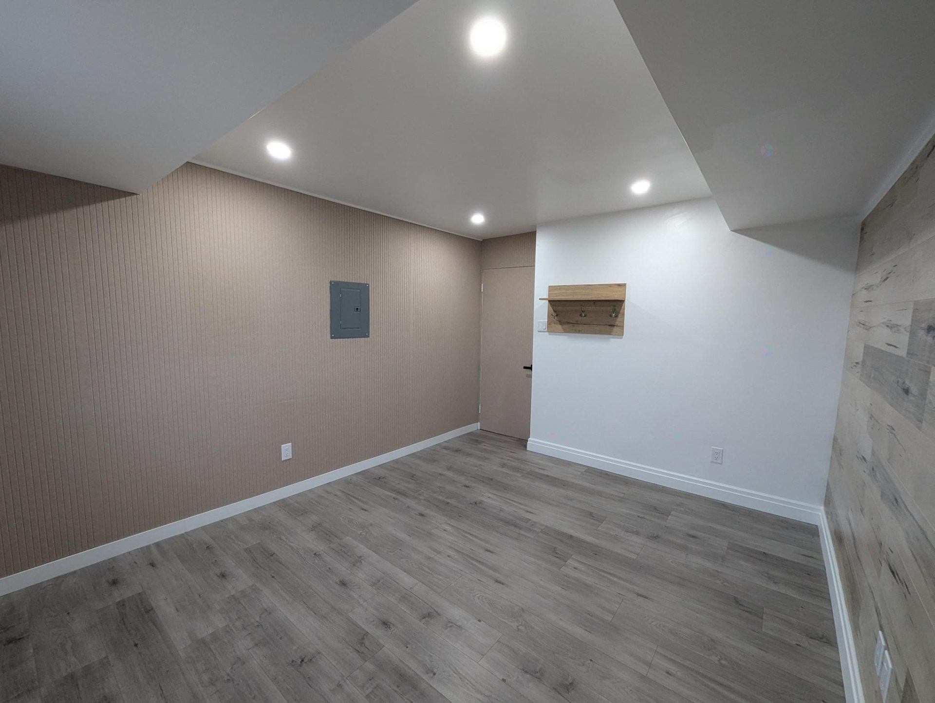 Bureau - 203-1811 Boul. Des Laurentides, Laval (Chomedey), QC - Indoor