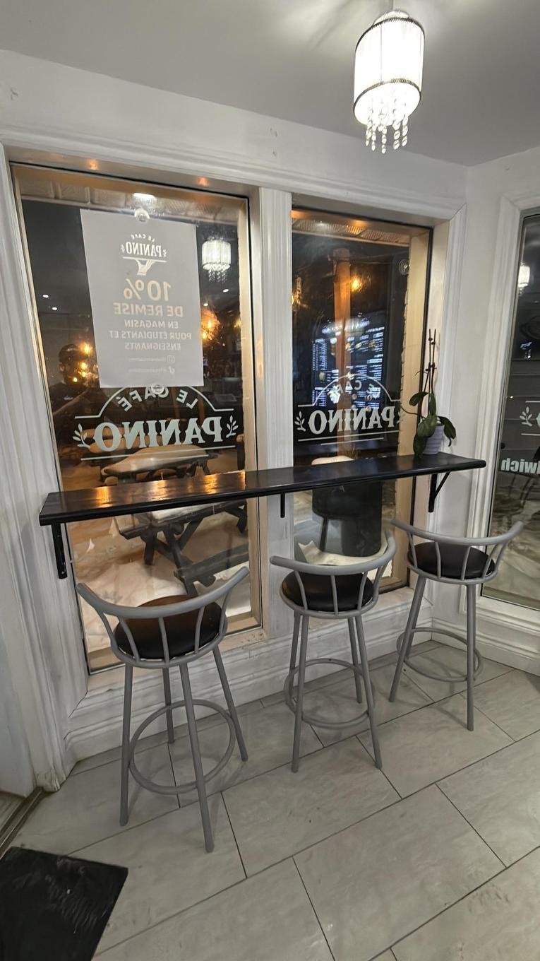 Commerce - 4763 Boul. Ste-Rose, Laval (Sainte-Rose), QC