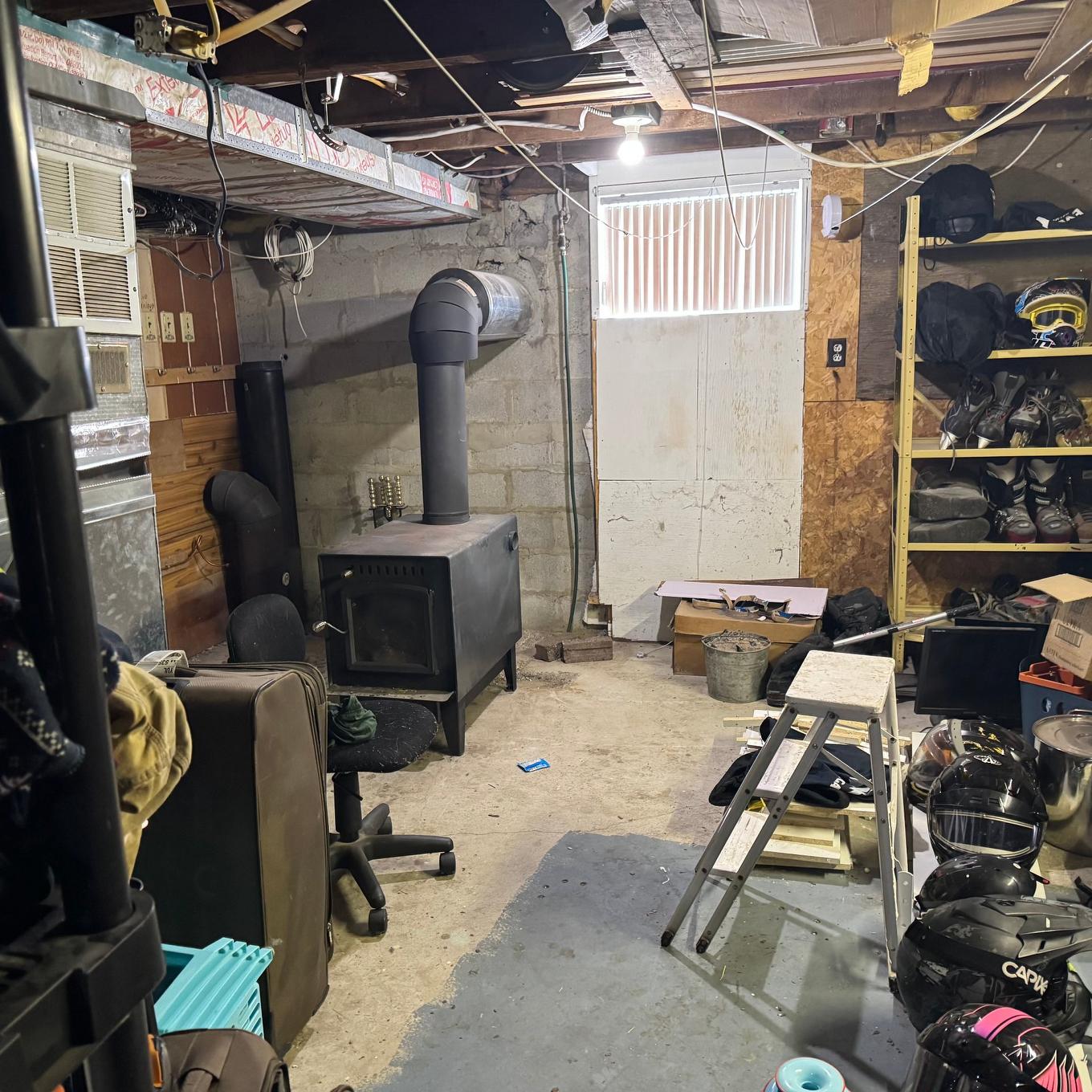 Workshop - 121 Rue Cantin, Trois-Rivières, QC - Indoor Photo Showing Basement