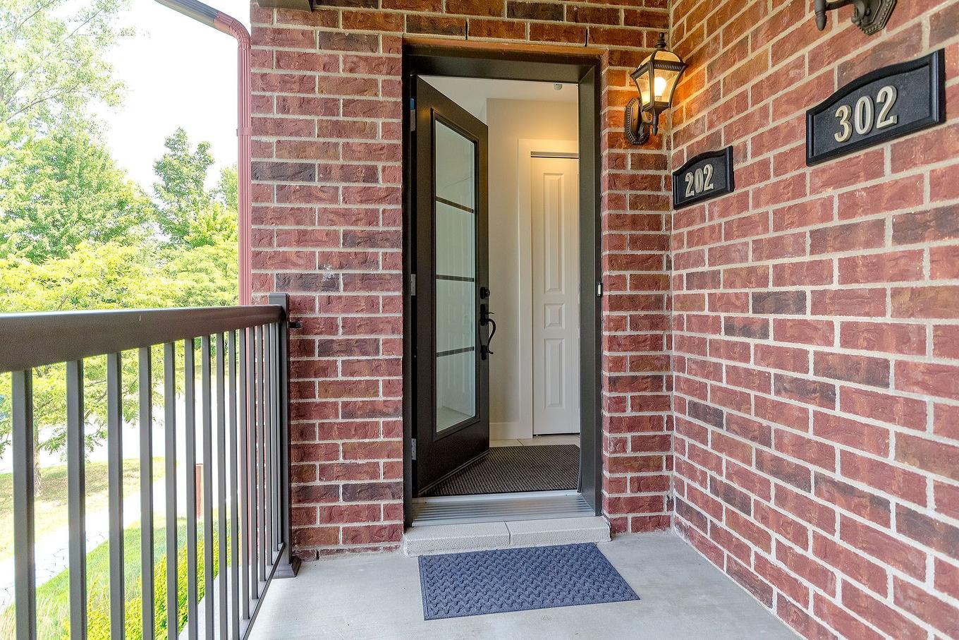 Exterior entrance - 202-131 Rue De Laviolette, Bromont, QC - Outdoor With Exterior