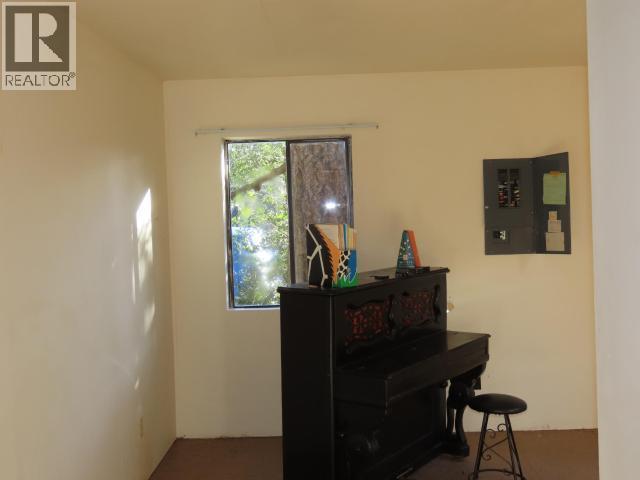 4723 Balsam Ave, Texada Island, BC - Indoor Photo Showing Other Room