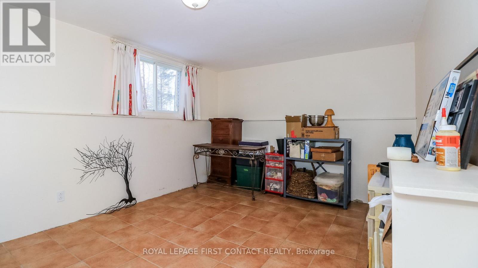 6237 2 Concession, Clearview, ON - Indoor Photo Showing Other Room