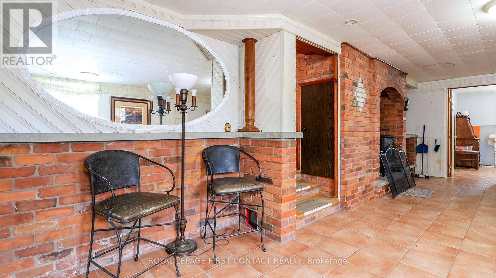 6237 2 Concession, Clearview, ON - Indoor Photo Showing Other Room