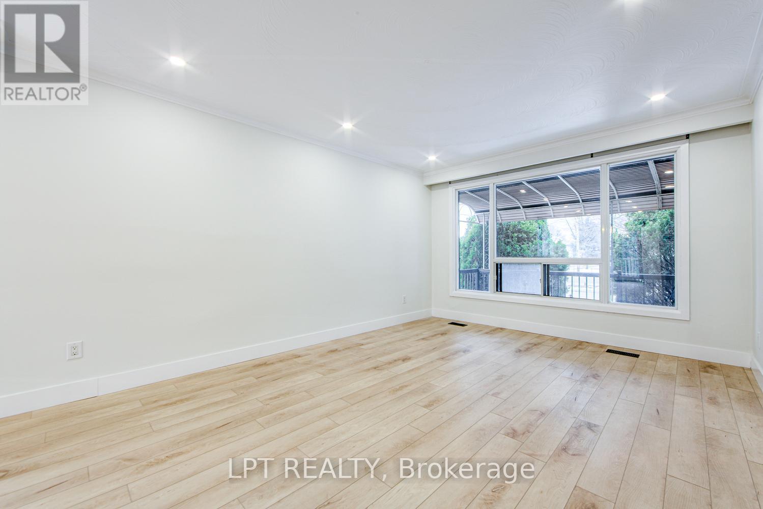 1519 Ogden Avenue, Mississauga, ON - Indoor Photo Showing Other Room