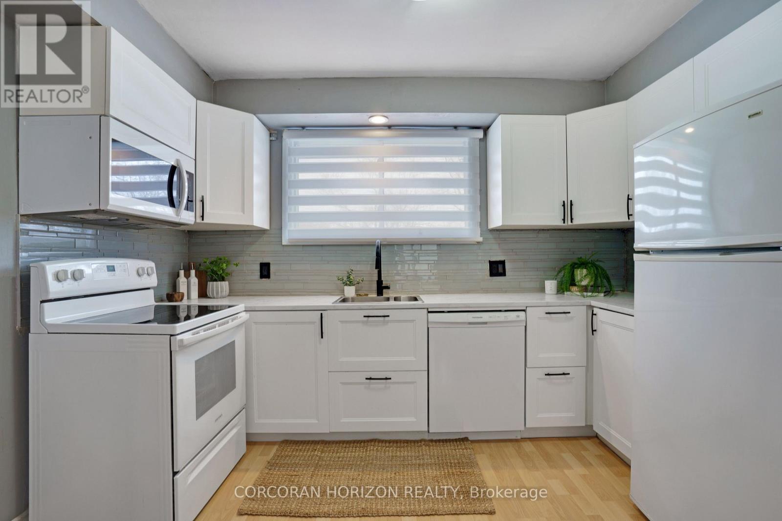 69 Eagen Drive, Kitchener, ON - Indoor Photo Showing Kitchen