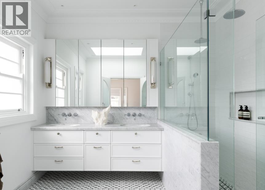 8568 Fraser Street, Vancouver, BC