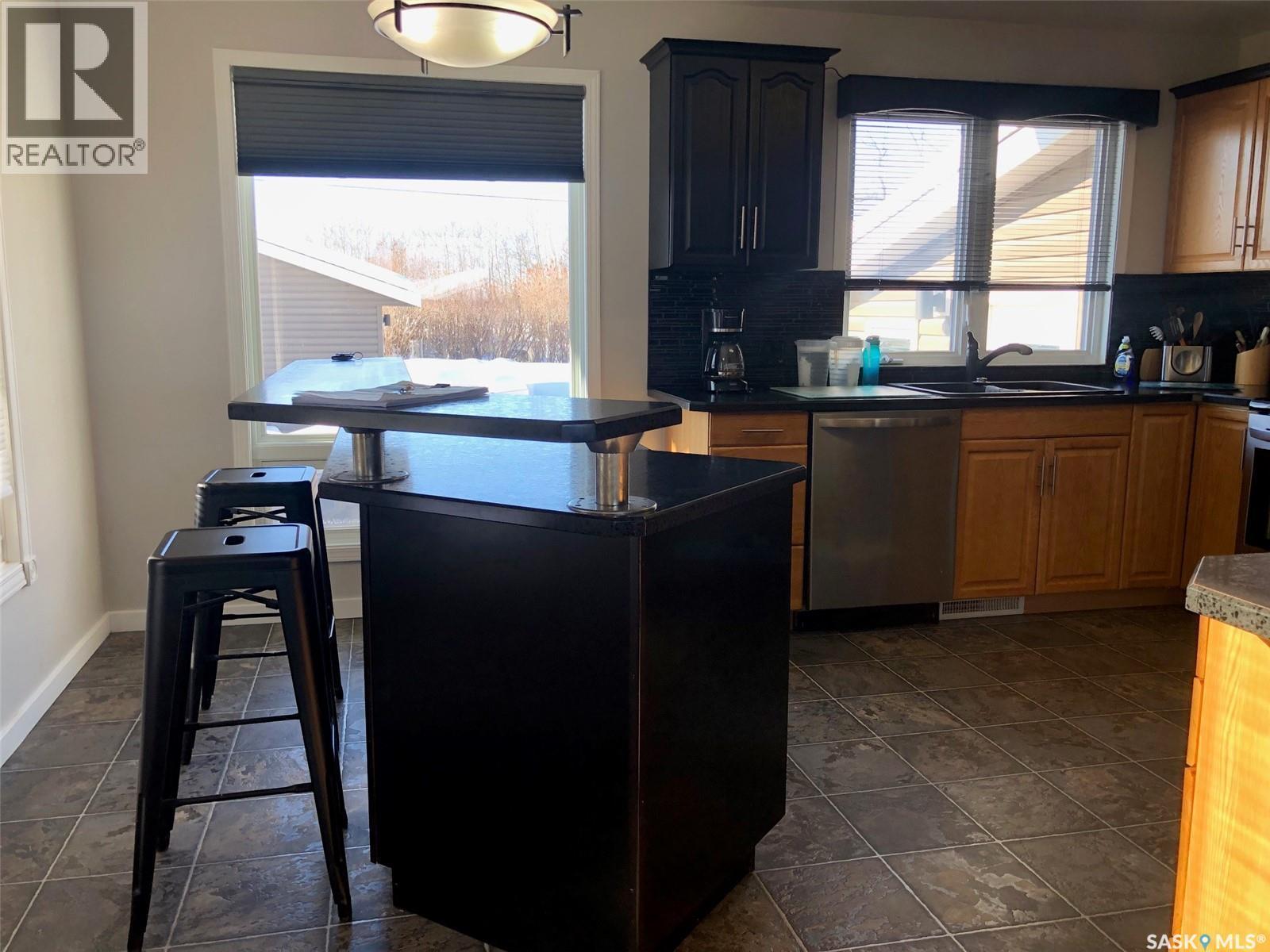 146 Jubilee Crescent, Canora, SK - Indoor Photo Showing Kitchen With Double Sink