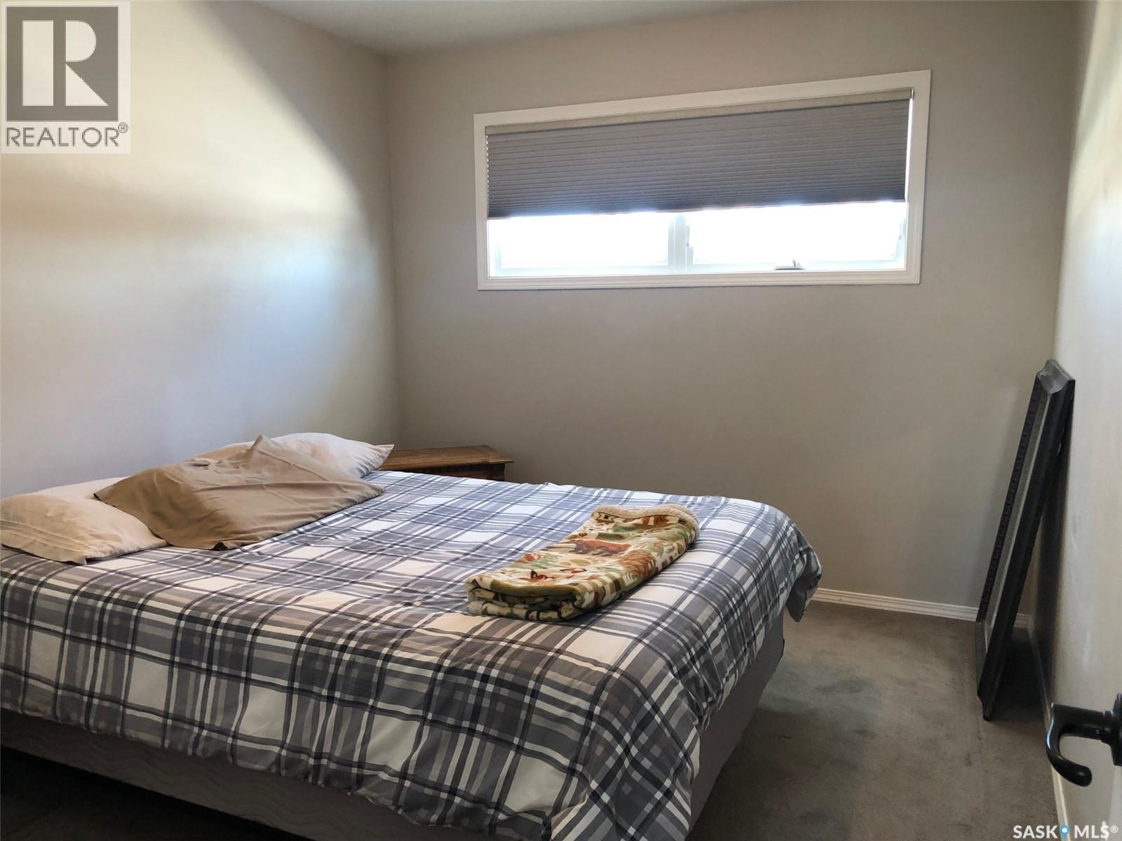 146 Jubilee Crescent, Canora, SK - Indoor Photo Showing Bedroom