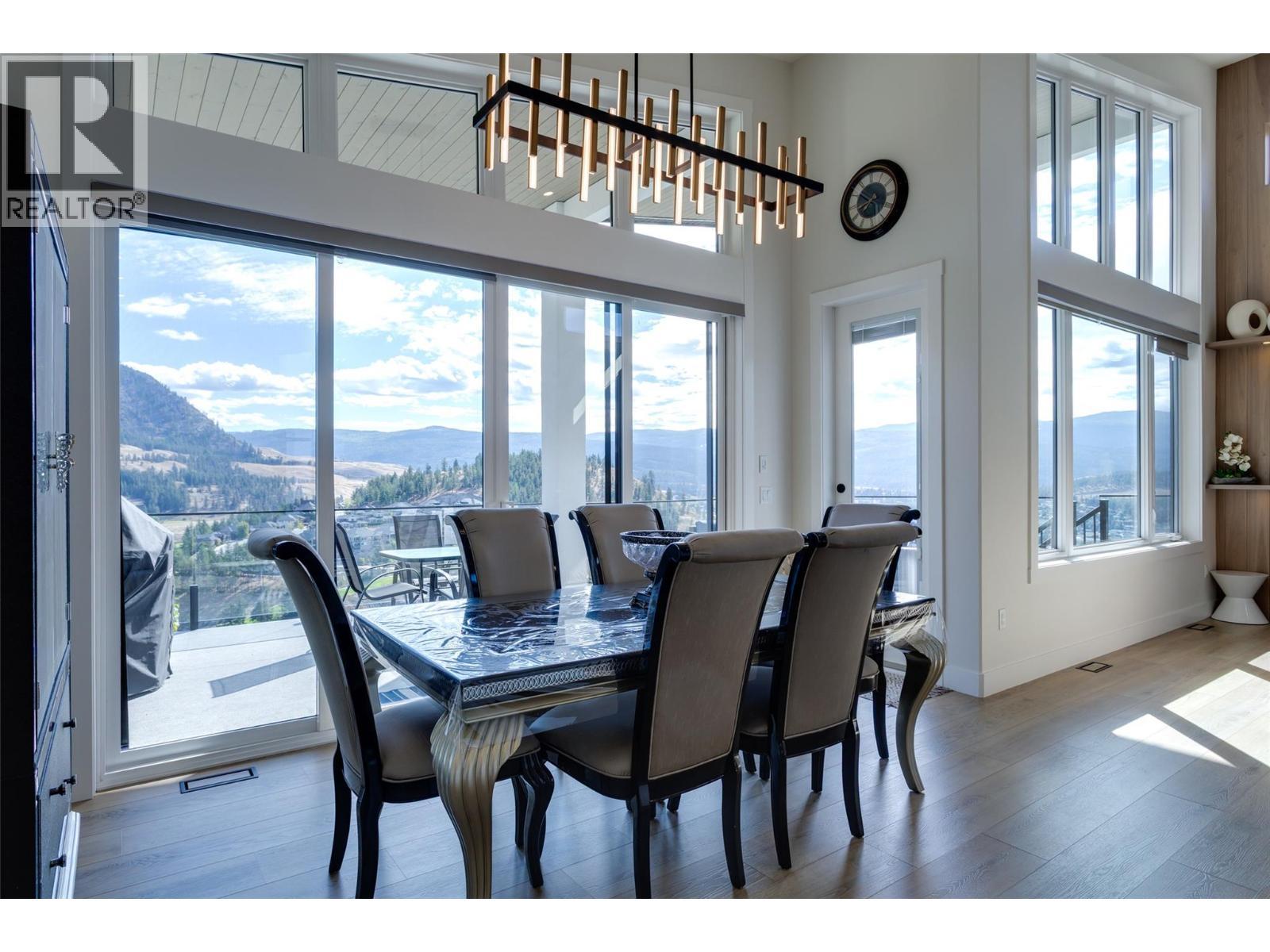 703 Carnoustie Drive, Kelowna, BC - Indoor Photo Showing Dining Room