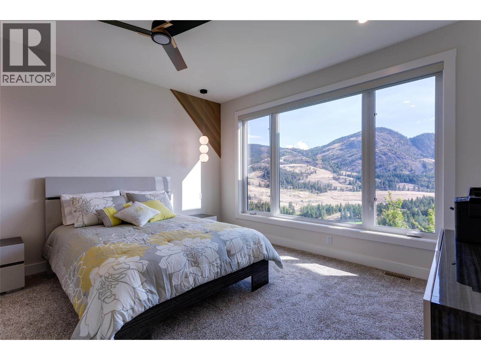 703 Carnoustie Drive, Kelowna, BC - Indoor Photo Showing Bedroom