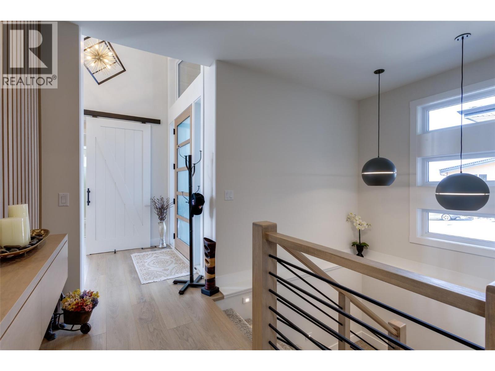 703 Carnoustie Drive, Kelowna, BC - Indoor Photo Showing Other Room