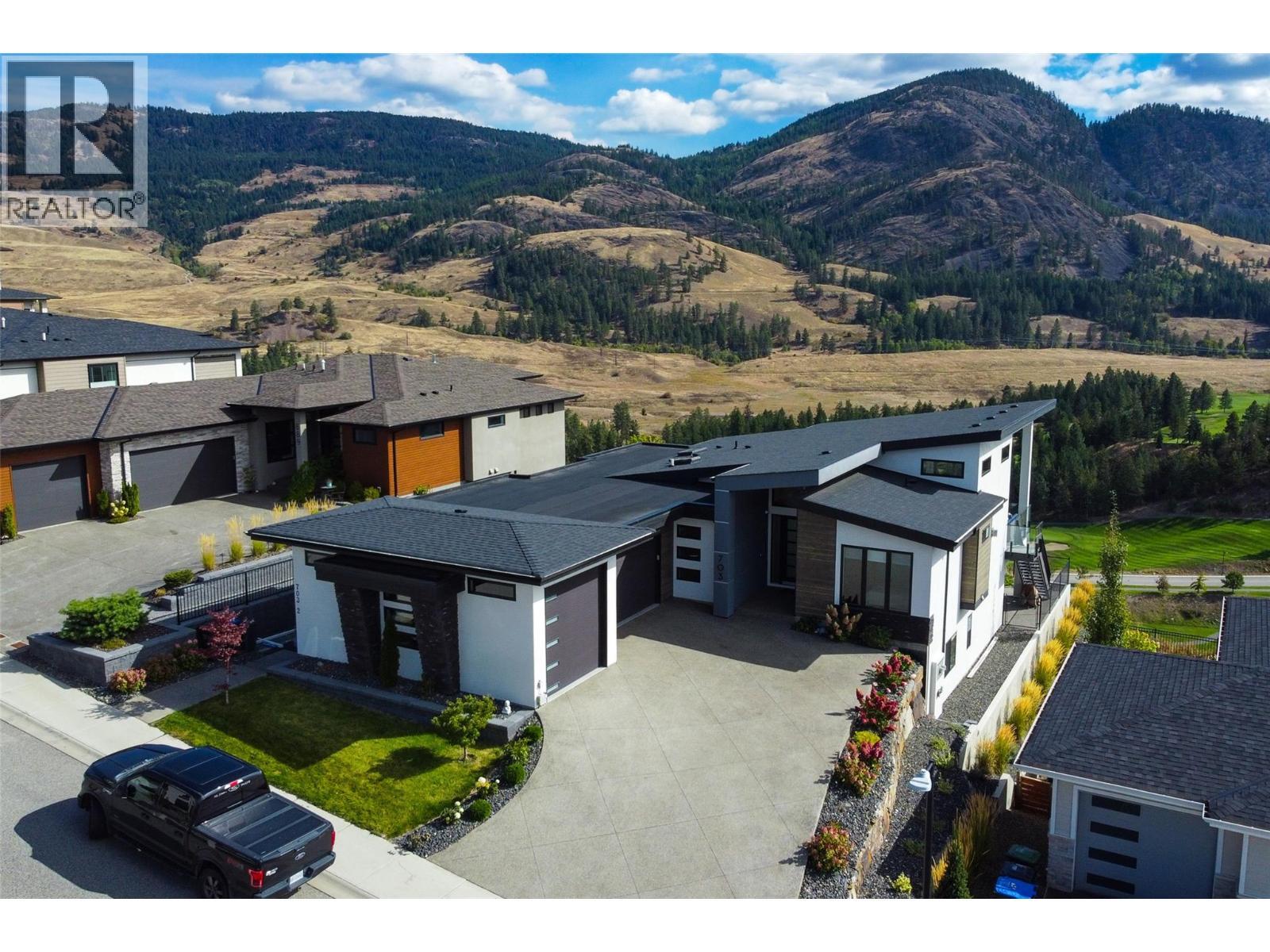 703 Carnoustie Drive, Kelowna, BC - Outdoor