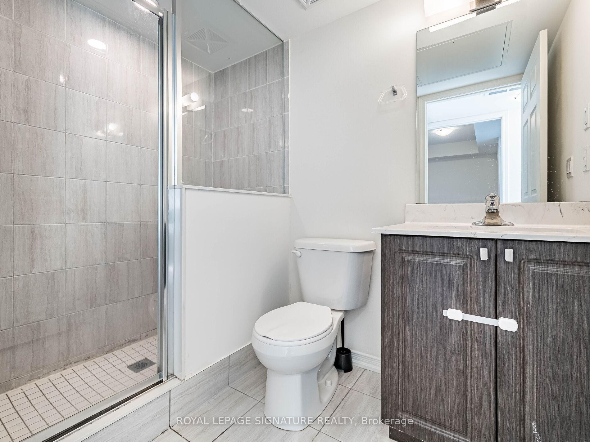 350-500 Kingbird Grove, Toronto, ON - Indoor Photo Showing Bathroom