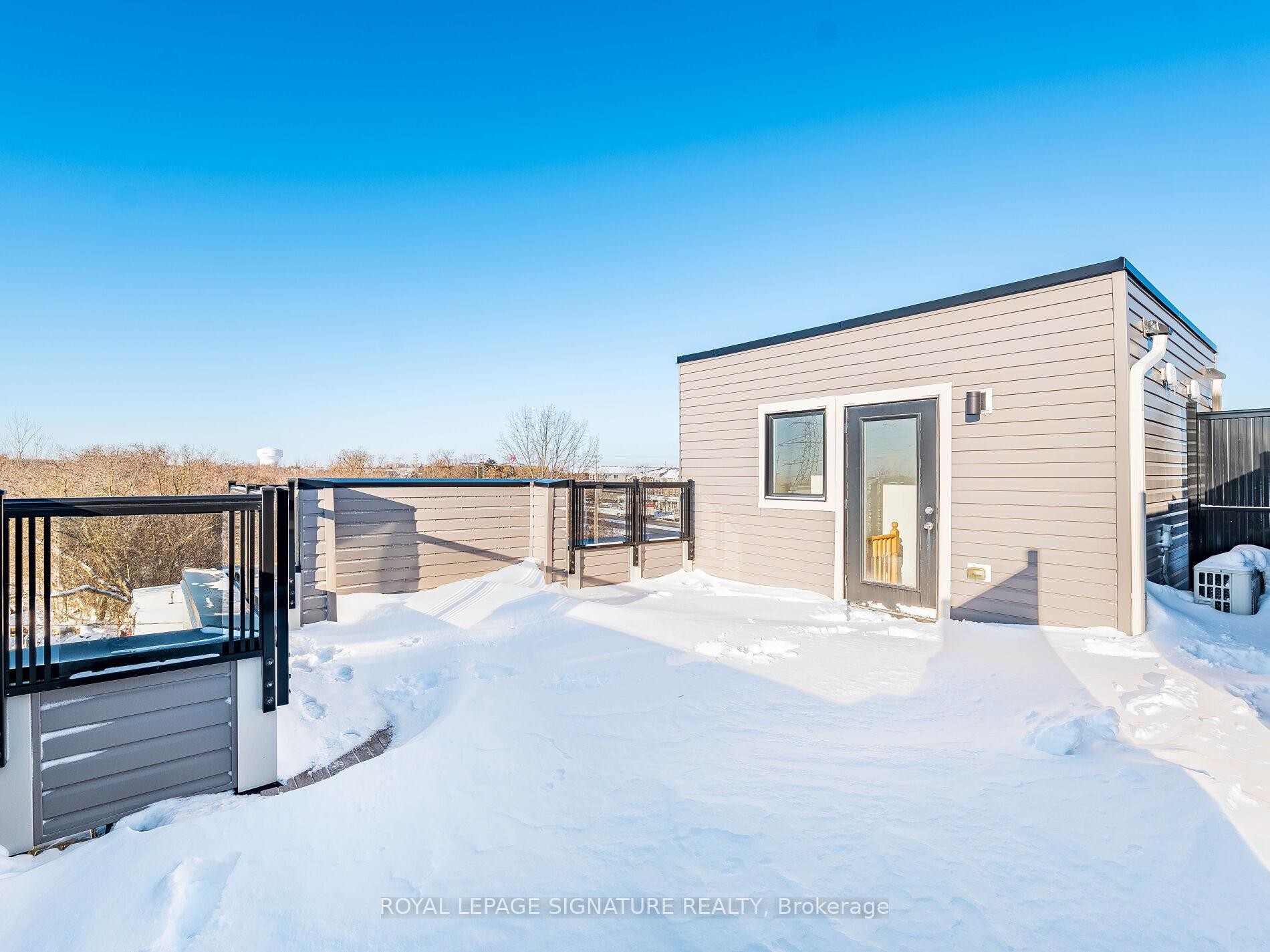 350-500 Kingbird Grove, Toronto, ON - Outdoor