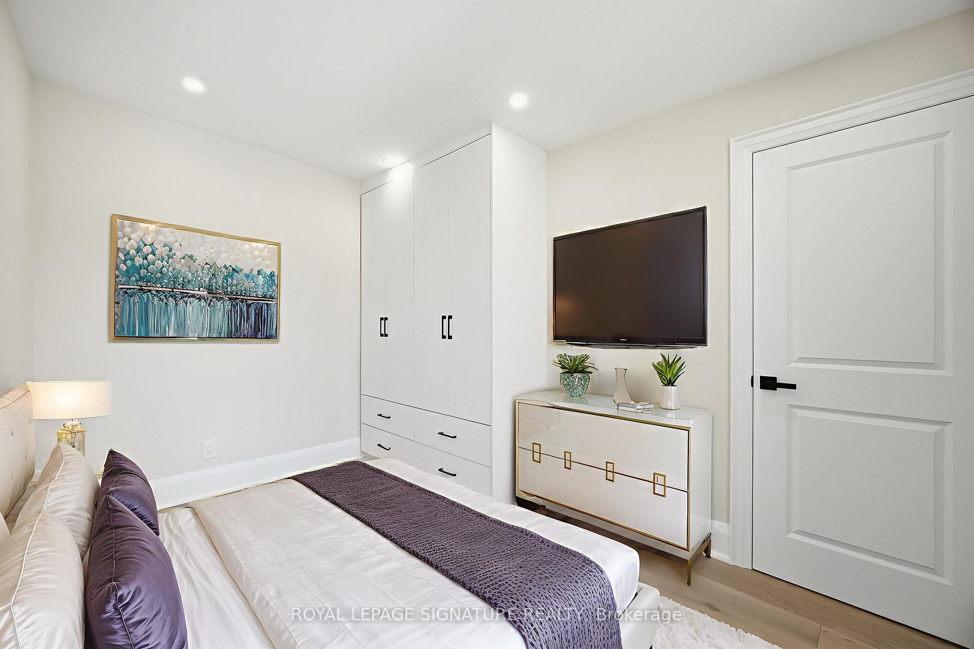 241 Maria Street, Toronto, ON - Indoor Photo Showing Bedroom