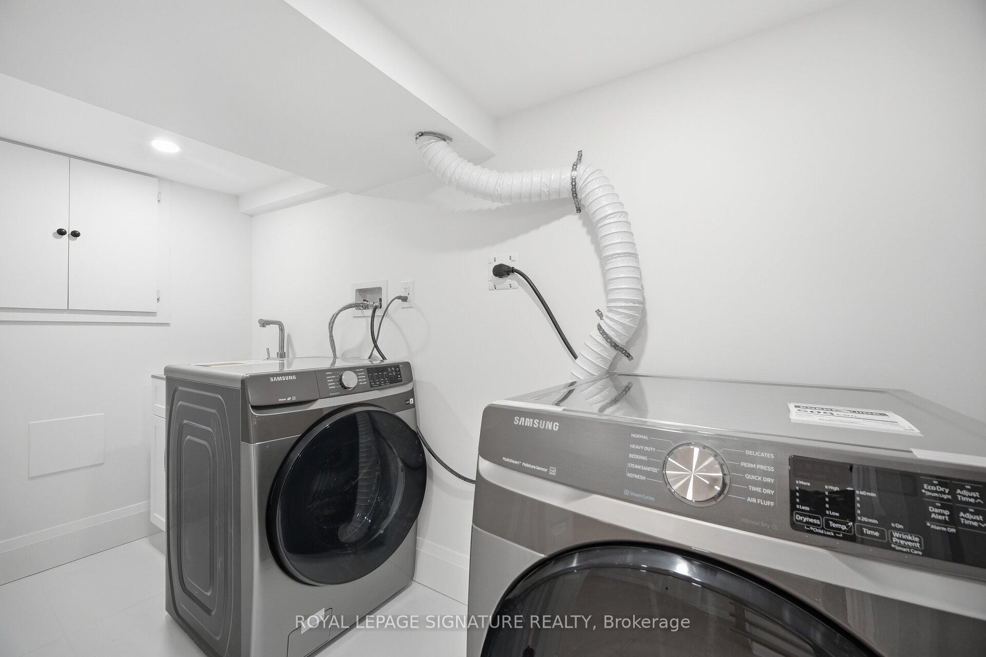 241 Maria Street, Toronto, ON - Indoor Photo Showing Laundry Room