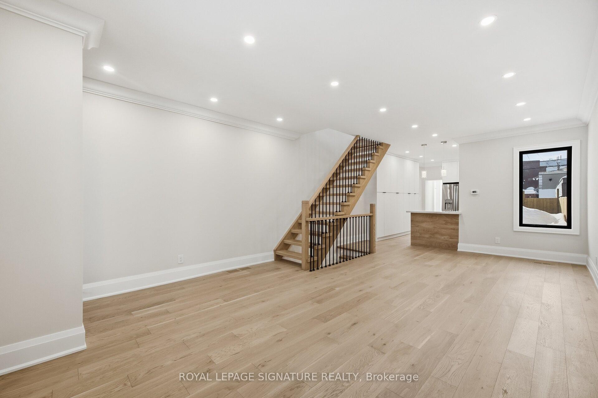 241 Maria Street, Toronto, ON - Indoor Photo Showing Other Room