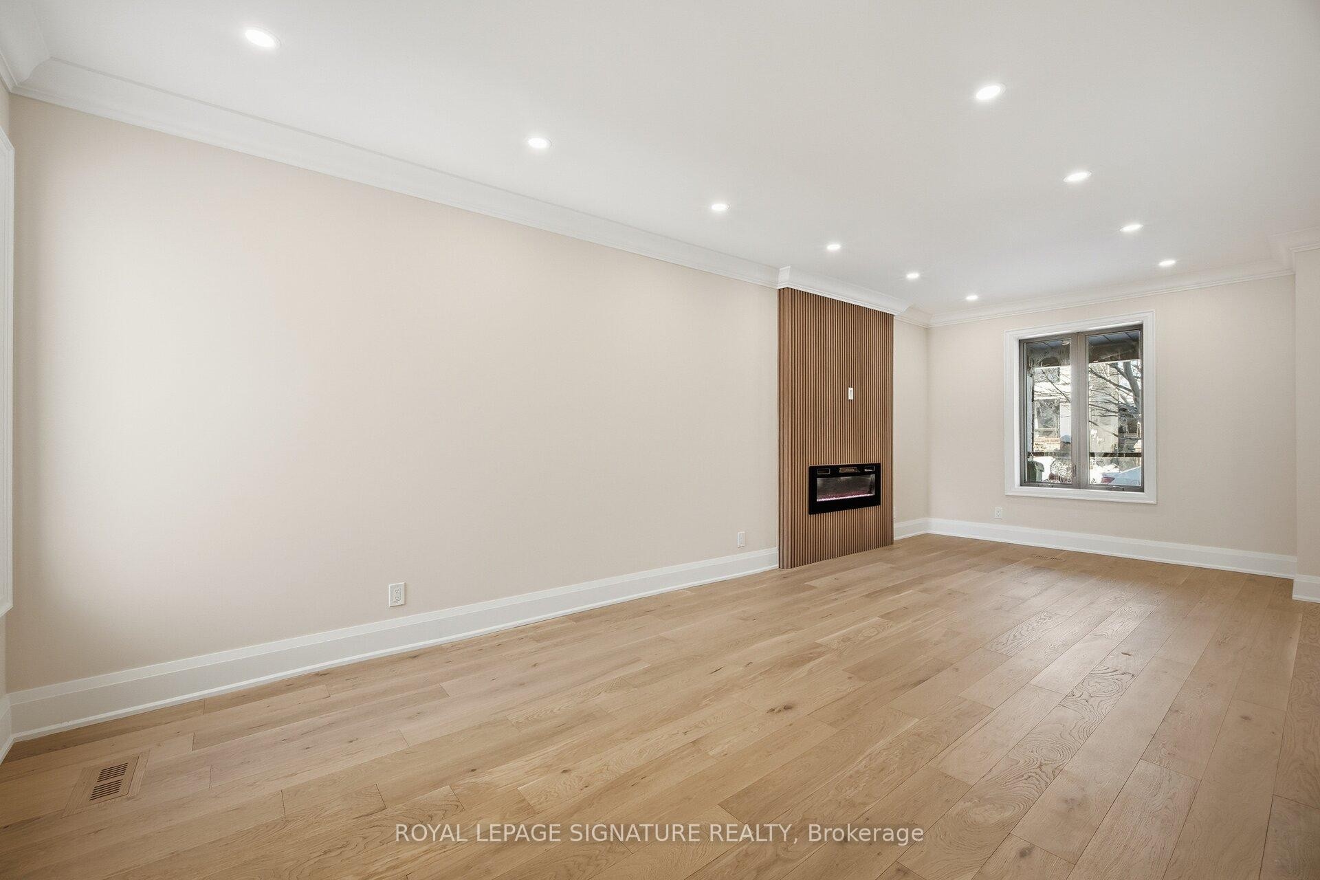 241 Maria Street, Toronto, ON - Indoor Photo Showing Other Room