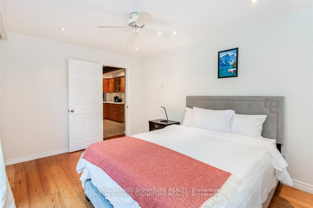 153 Ulster Drive, Oakville, ON - Indoor Photo Showing Bedroom