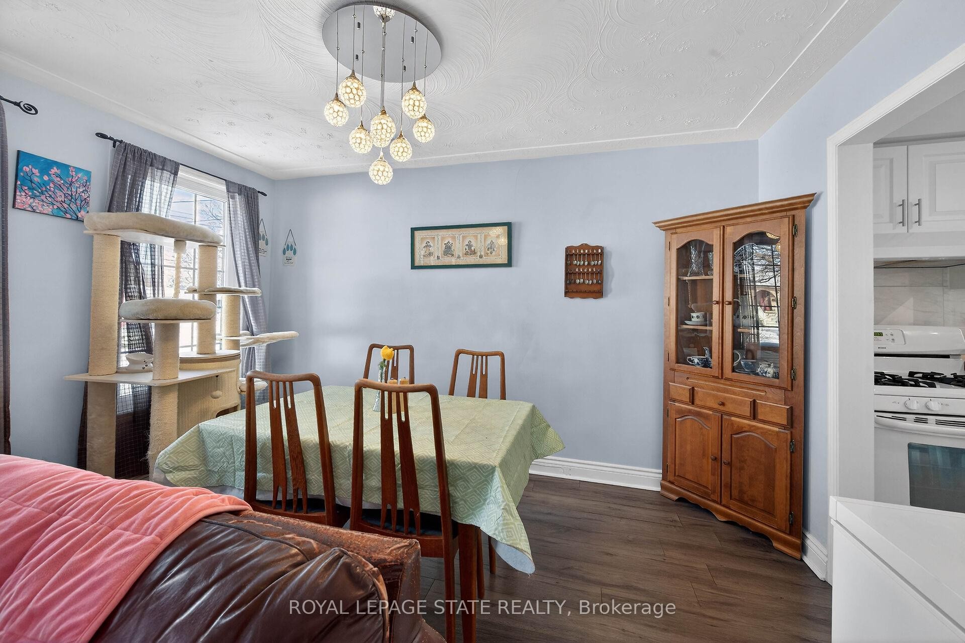 327 Eaglewood Drive, Hamilton, ON