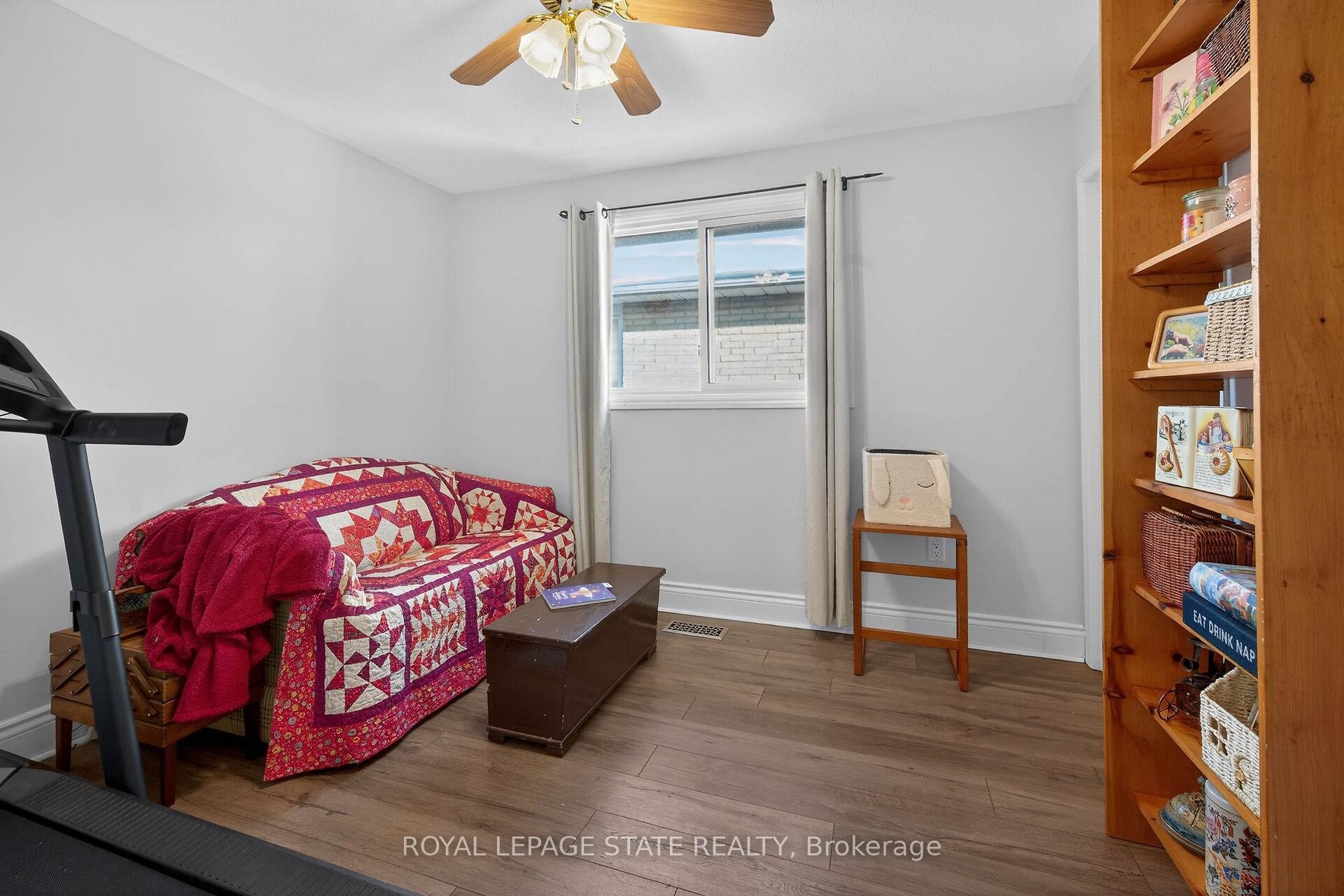 327 Eaglewood Drive, Hamilton, ON