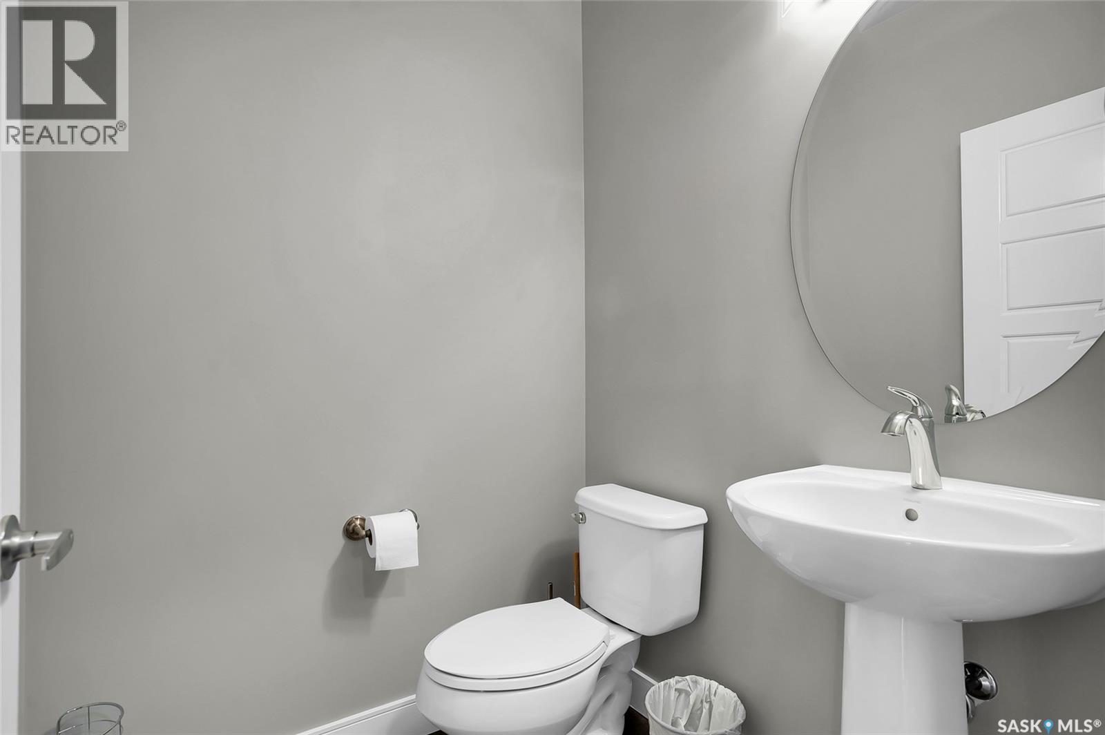 22 115 Veltkamp Crescent, Saskatoon, SK - Indoor Photo Showing Bathroom
