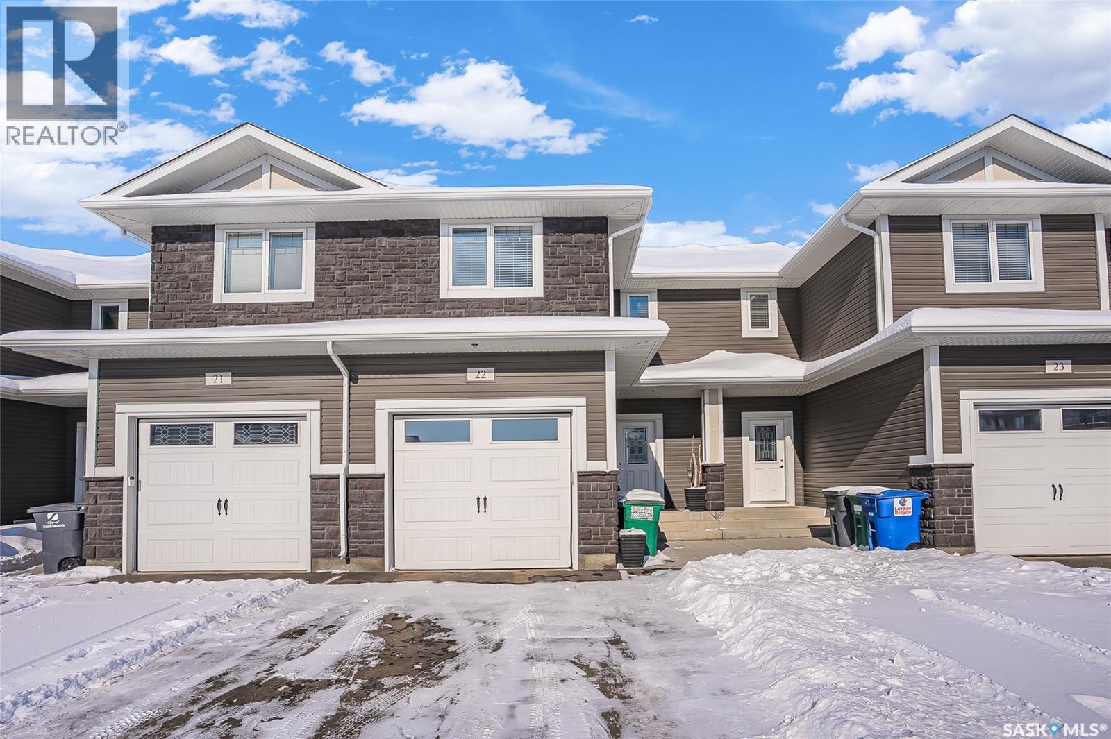 22 115 Veltkamp Crescent, Saskatoon, SK - Outdoor With Facade