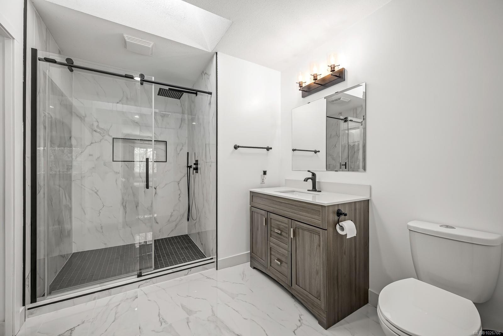 398 Panorama Cres, Courtenay, BC