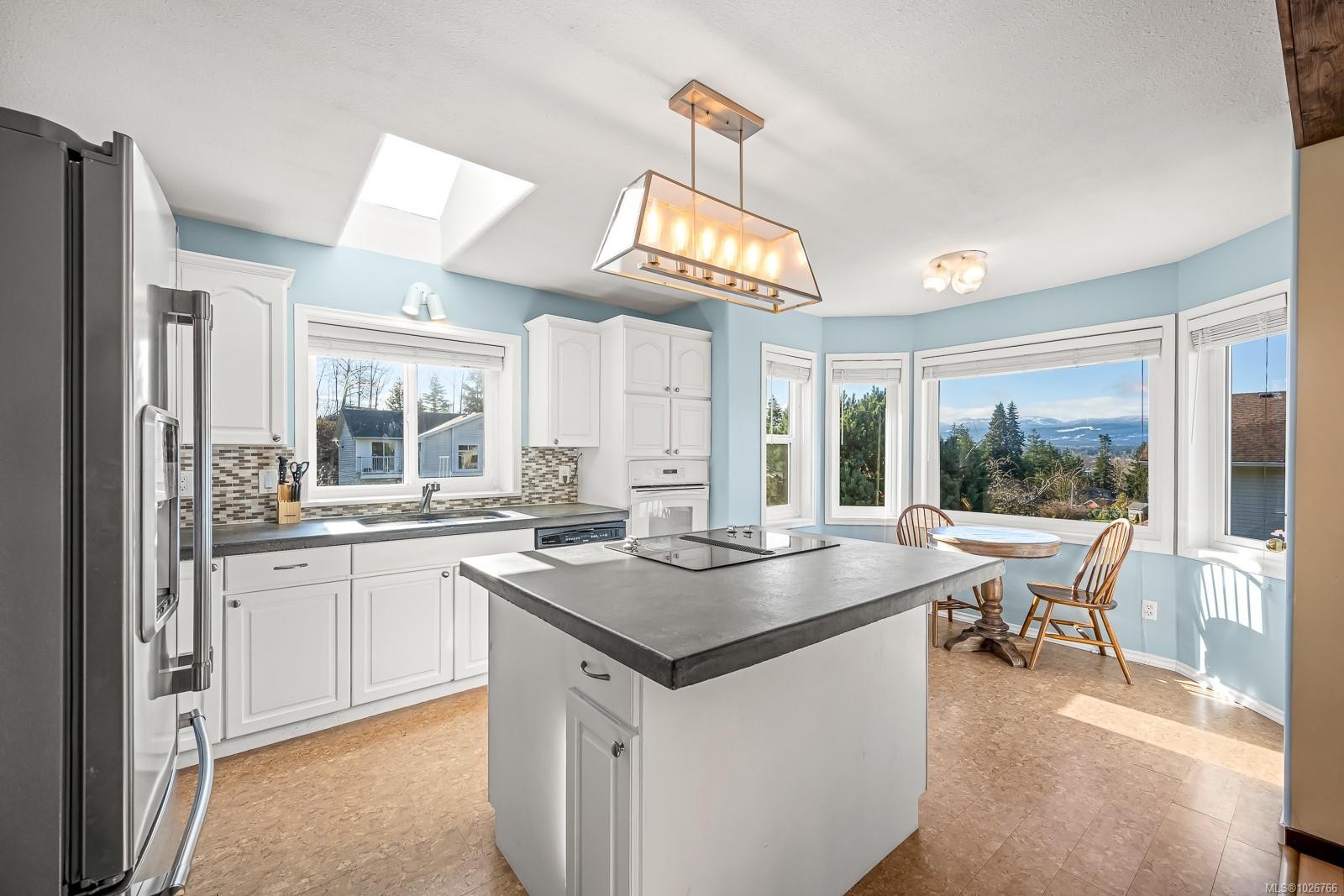 398 Panorama Cres, Courtenay, BC