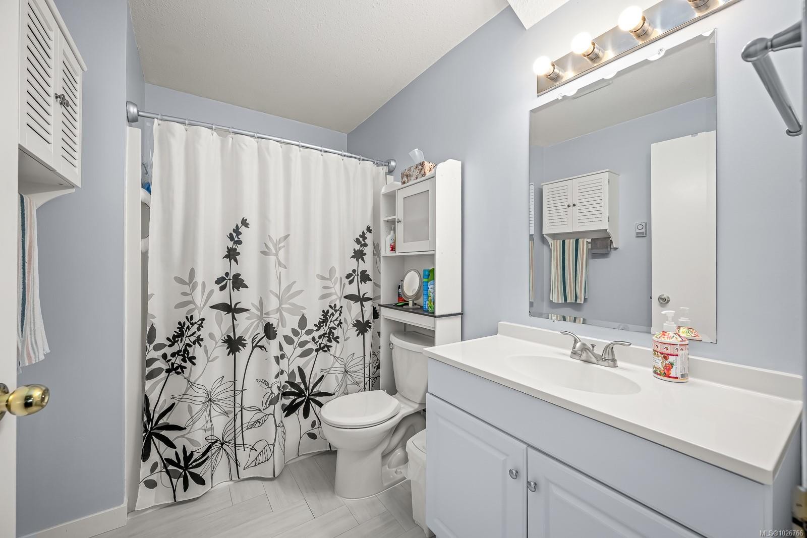 398 Panorama Cres, Courtenay, BC