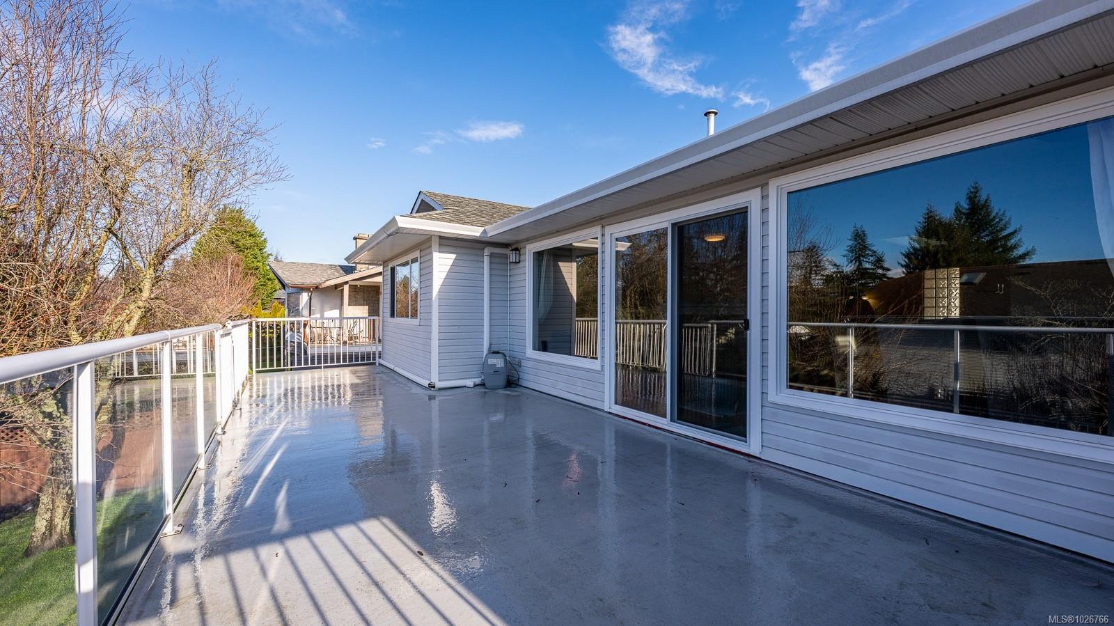 398 Panorama Cres, Courtenay, BC