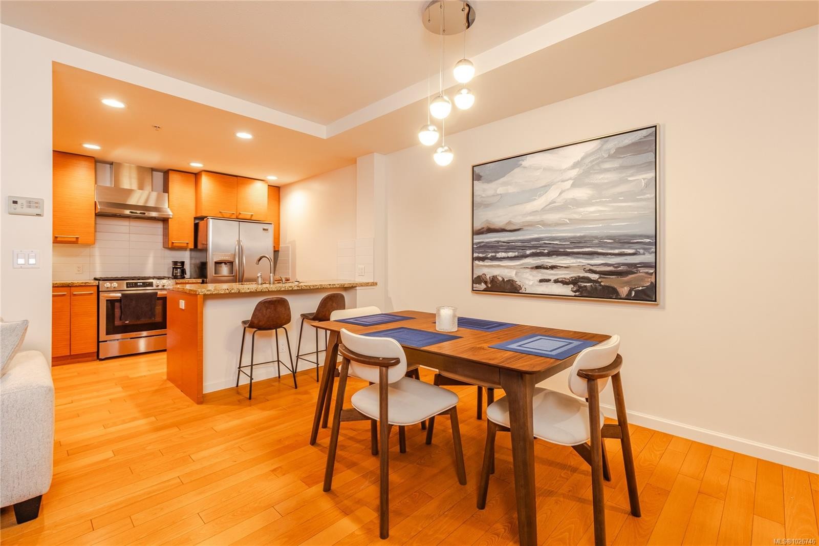 Cy04-38 Front St, Nanaimo, BC - Indoor